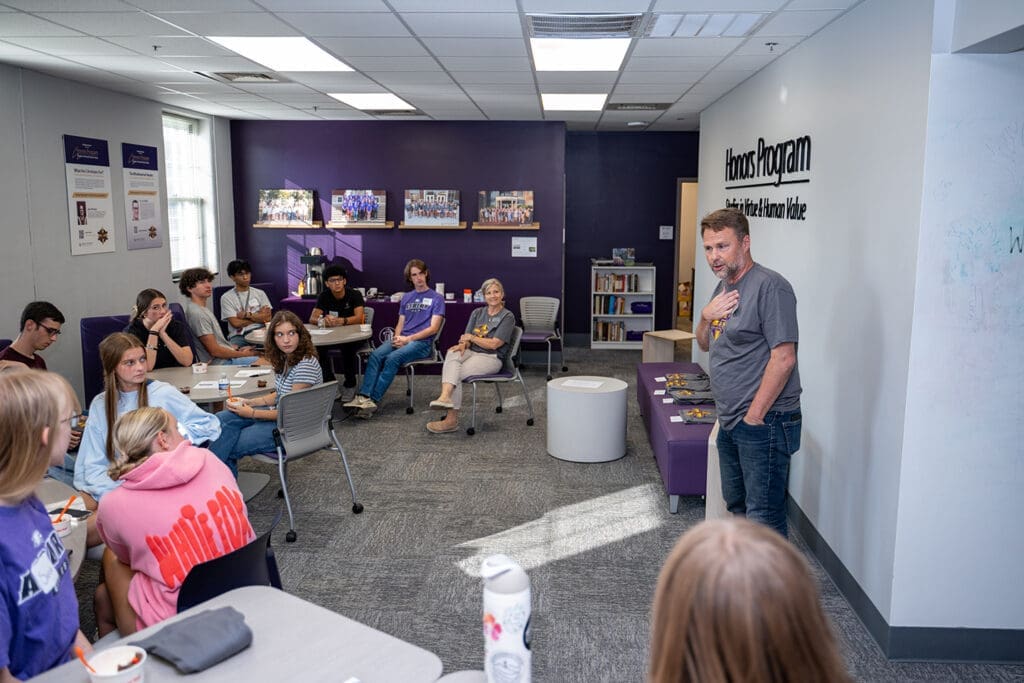 Asbury Honors Speaker Series group listening to Paul Nesselroade ’89, Ph.D.