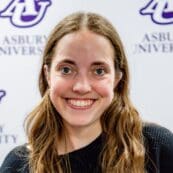 Asbury University's Deanie Pelfry headshot.