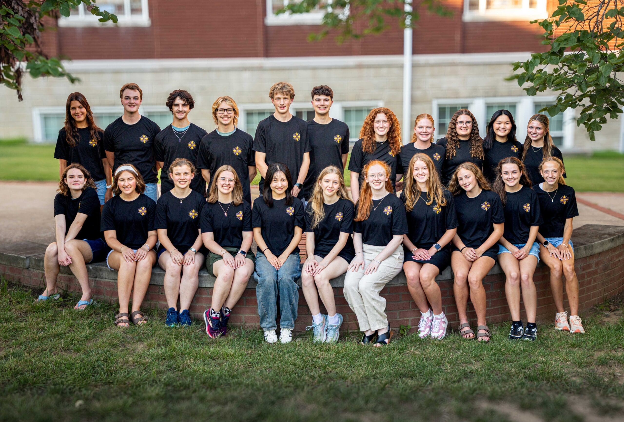 The Asbury University Honors Program group photo of students for fall 2026 taken outside on a beautiful sunny day!