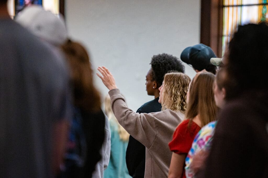 Asbury students worshiping in Chapel
