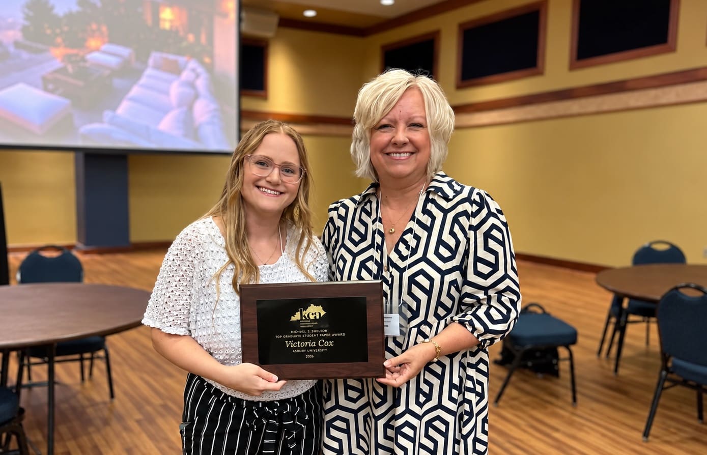 Asbury Communication Professor Dr. Kim Okesson and graduate student Victoria Cox