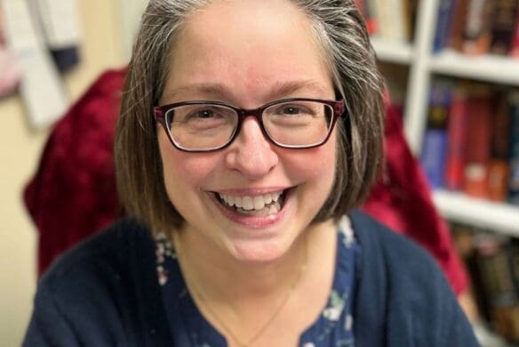 Headshot of Dr. Suzanne Nicholson