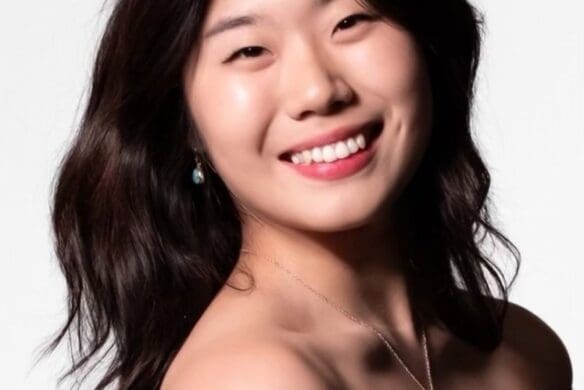 Headshot of Grace Chang ’24