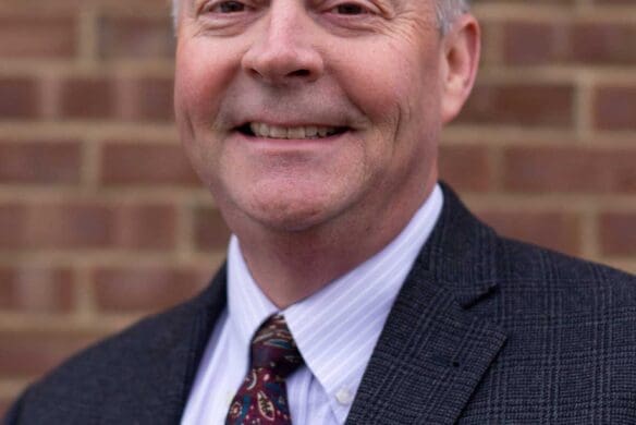 Headshot of Dr. Steve Clements