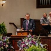 Bert Jones announces Alumni Awards at Asbury University