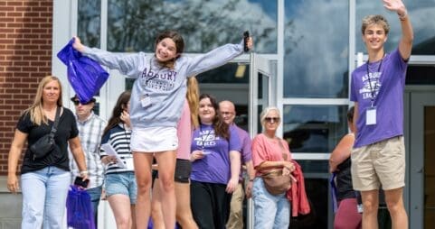 Asbury University Eagle Days students cheer