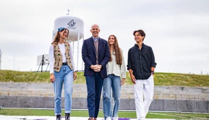 Asbury University President Dr. Kevin Brown with students